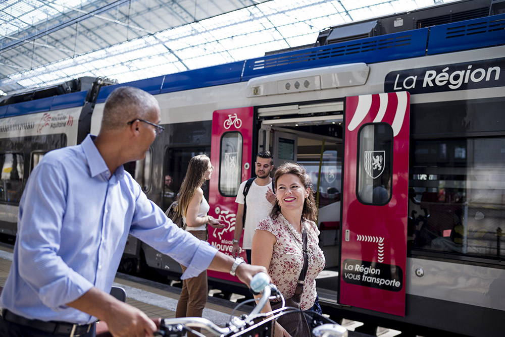TER en gare de Bordeaux