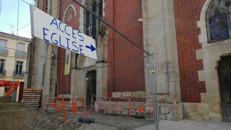 L’église reste ouverte pendant les travaux