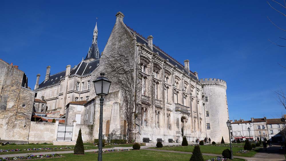 L’hôtel de ville d’Angoulême