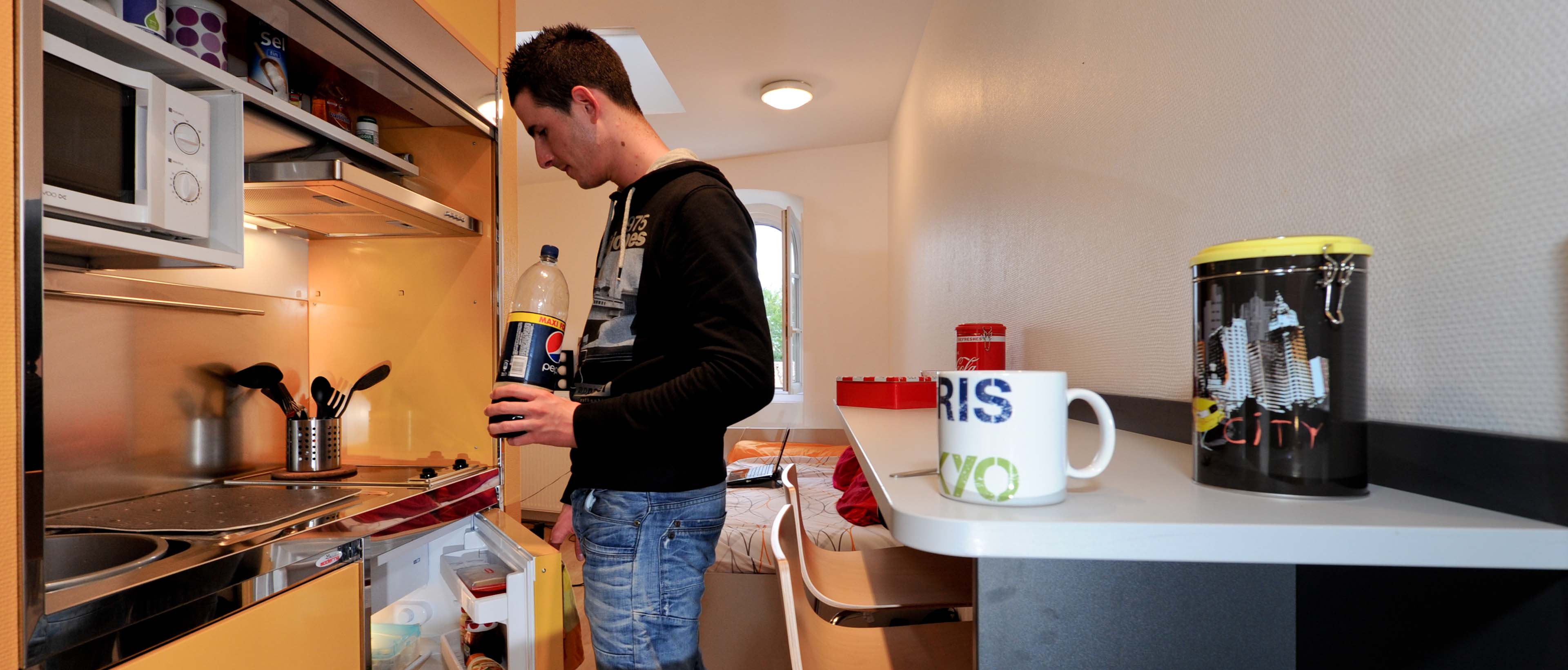pour faciliter l’accès à la formation et permettre aux jeunes d’évoluer dans leur parcours pré-professionnel, la Région facilite leur accès au logement