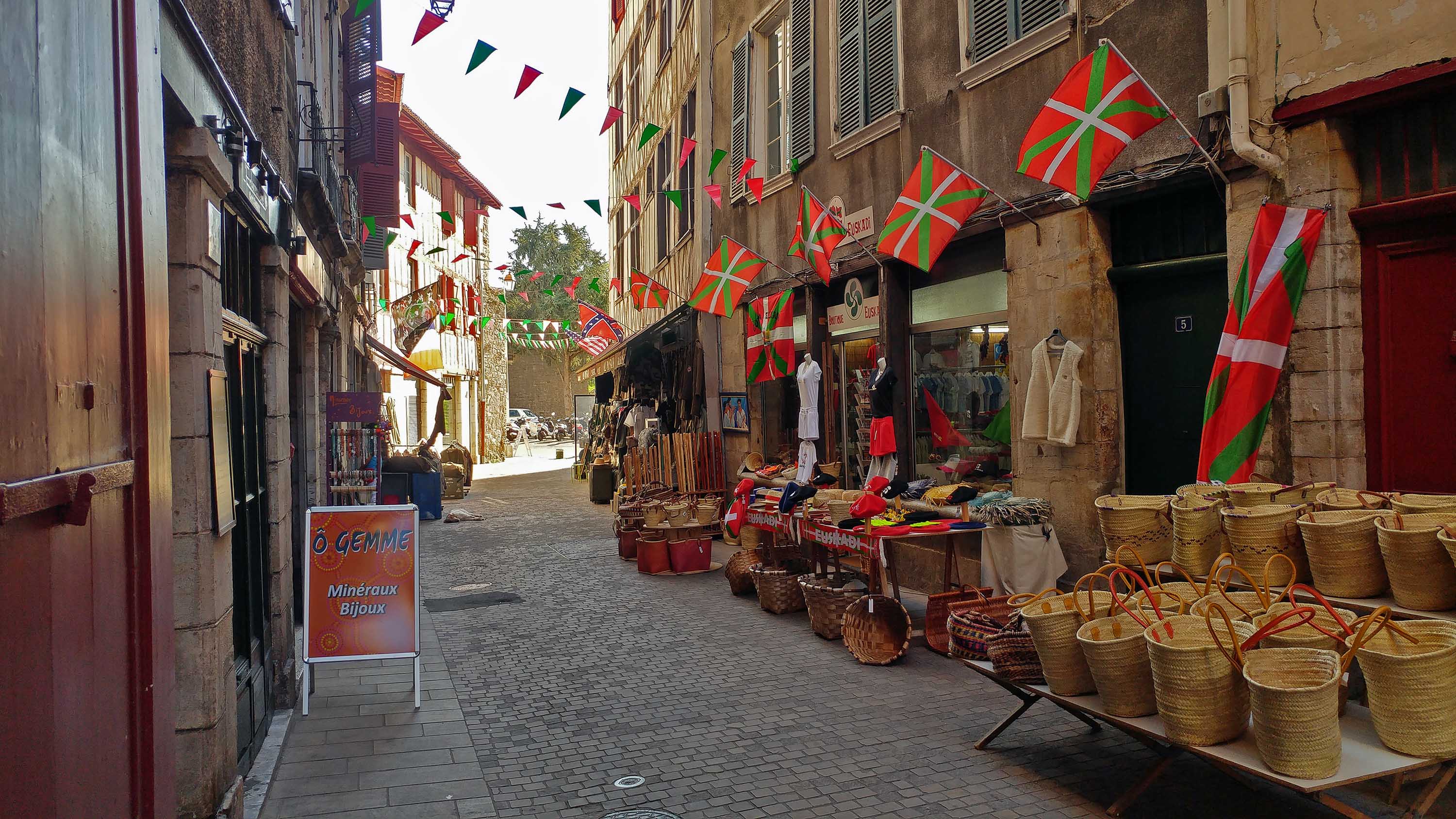 6_Commerce basque.jpg