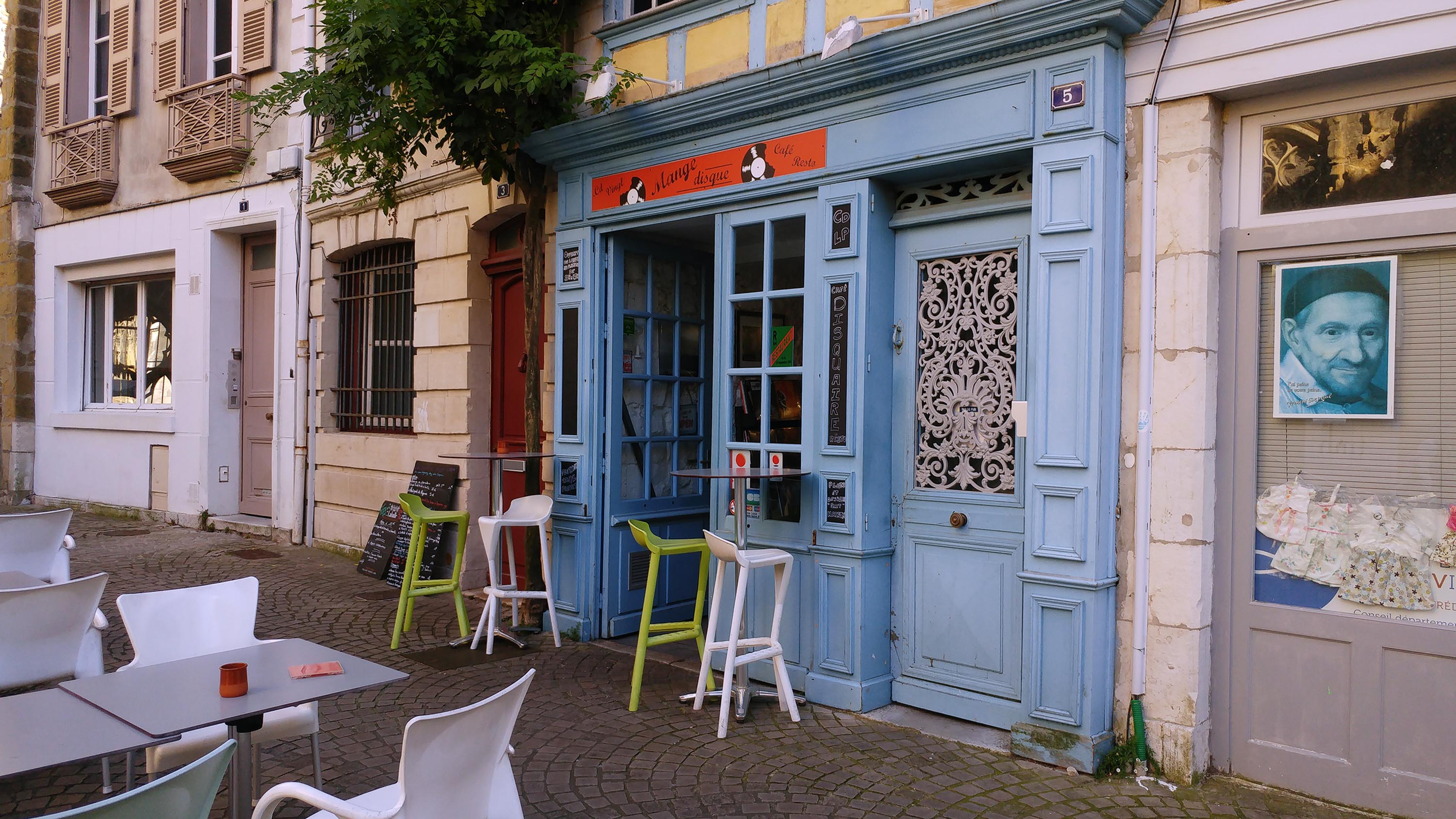 Commerce-Bayonne