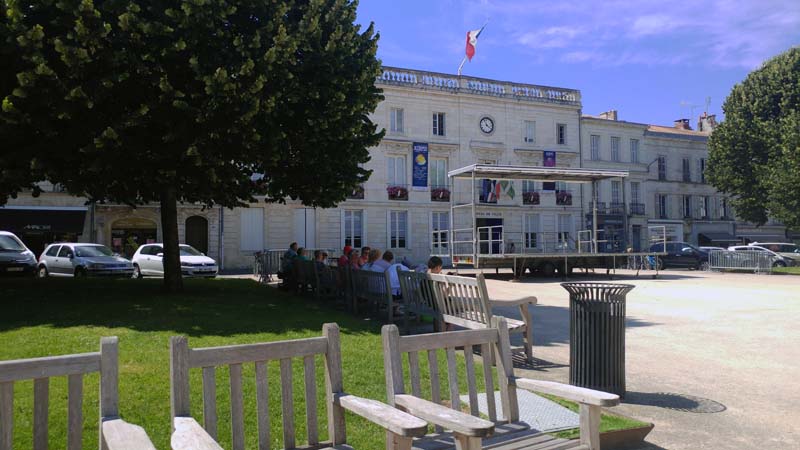 Carnet de Marche- Rochefort- Place Colbert