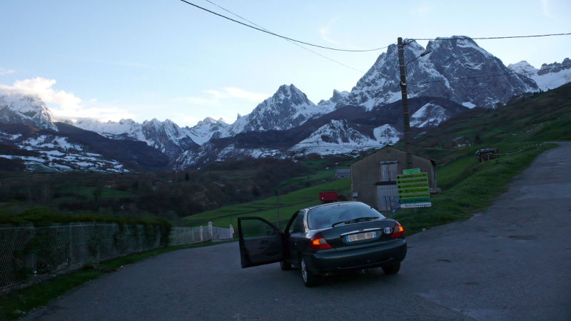 Pause automobile à Lescun
