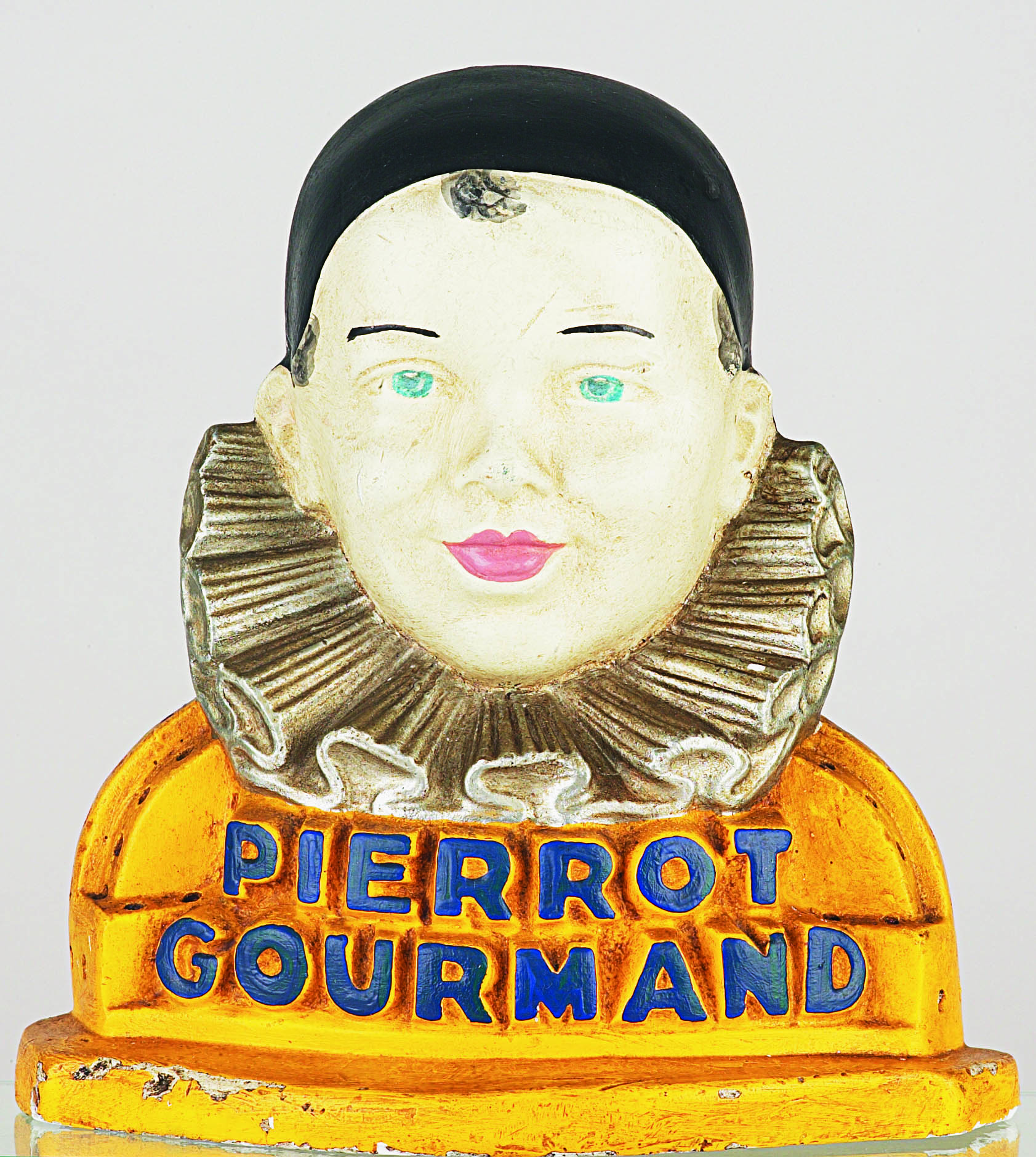 Buste publicitaire de la marque Pierrot Gourmand.