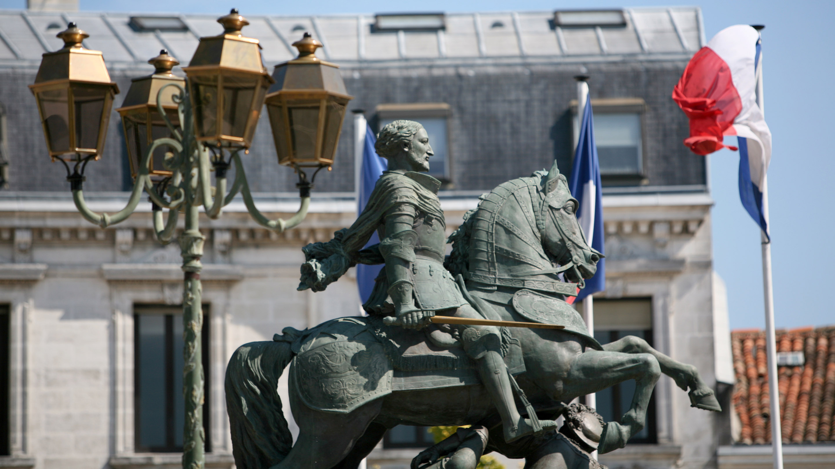 Statue du roi François Premier, à Cognac
