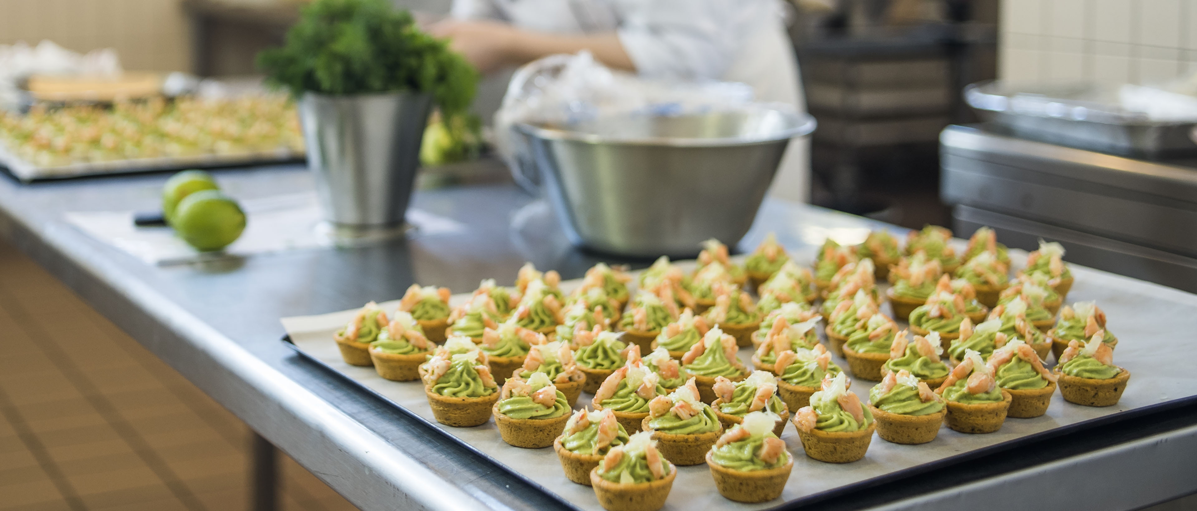 Apprentie en cuisine dans un lycée professionnel de Nouvelle-Aquitaine