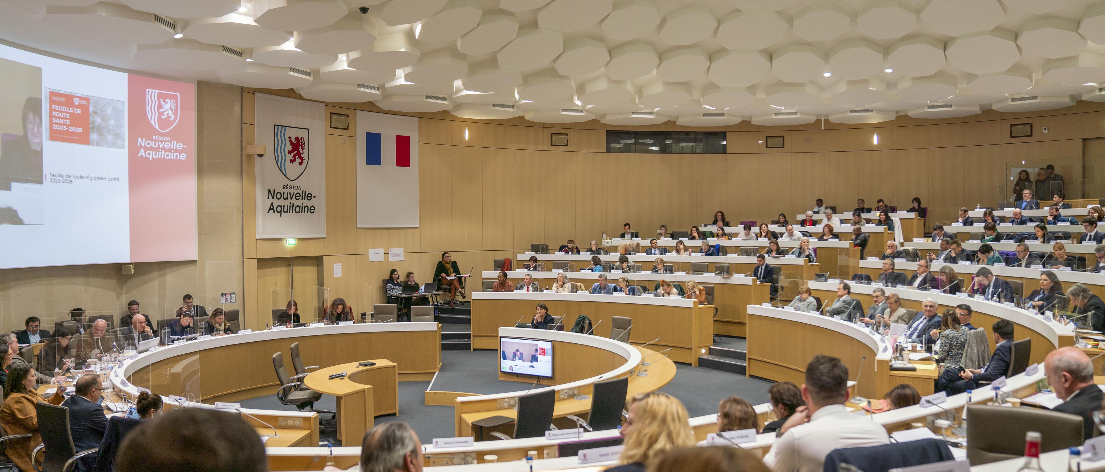 Salle plénière élus 27 févier 2023
