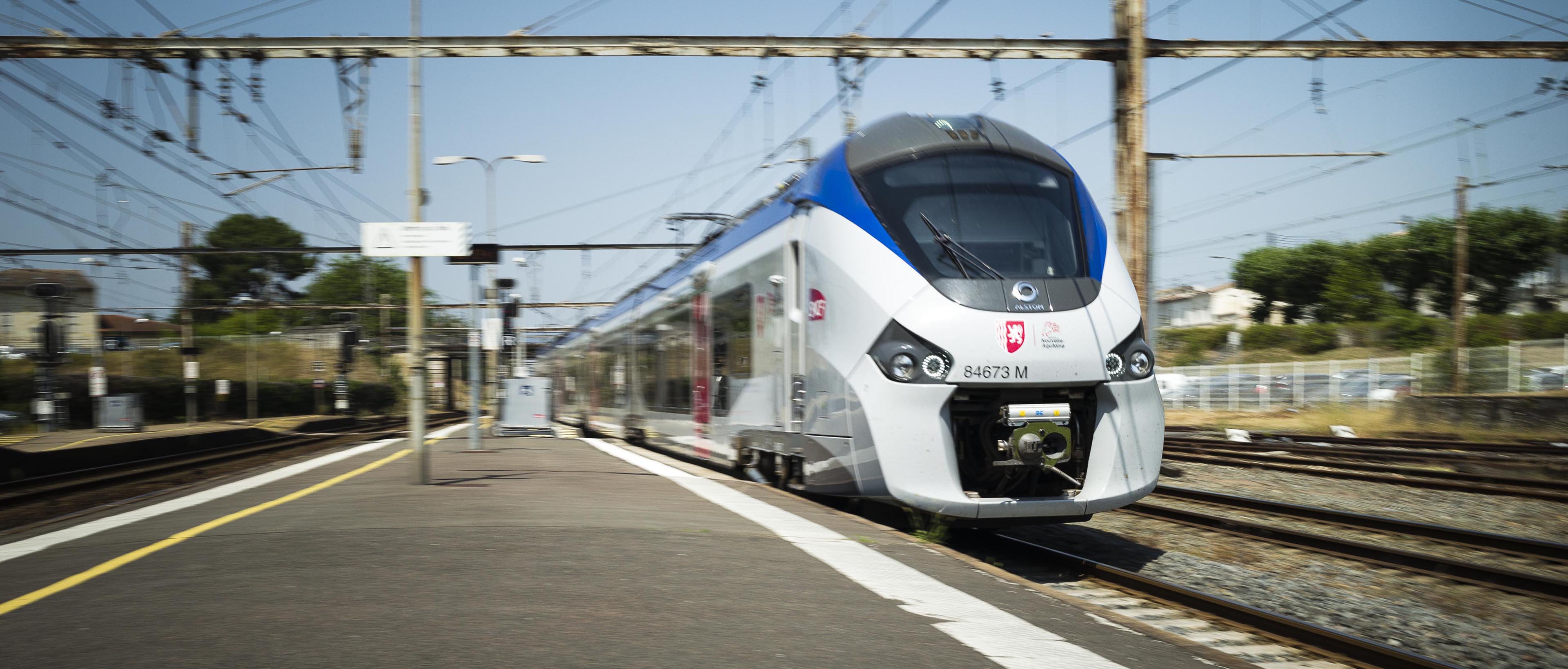 Ter Nouvelle-Aquitaine - TER en gare