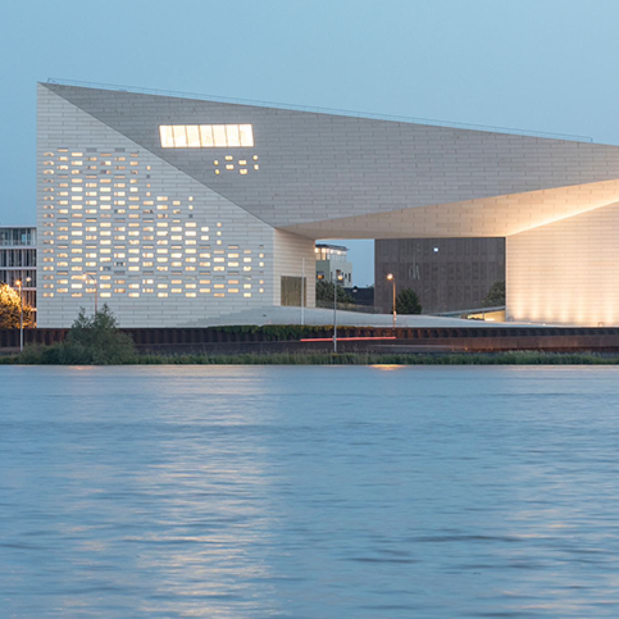 Méca laurianghnitoiu