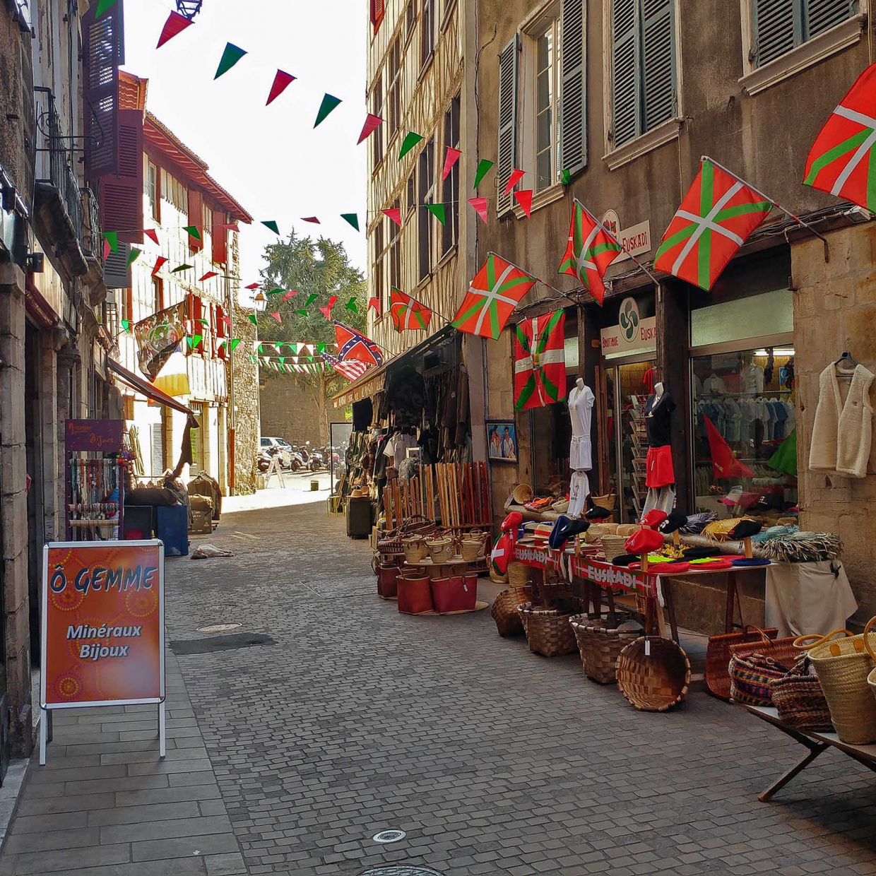 6_Commerce basque.jpg