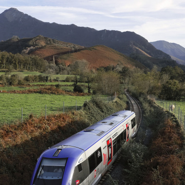 La ligne ferroviaire Pau – Canfranc