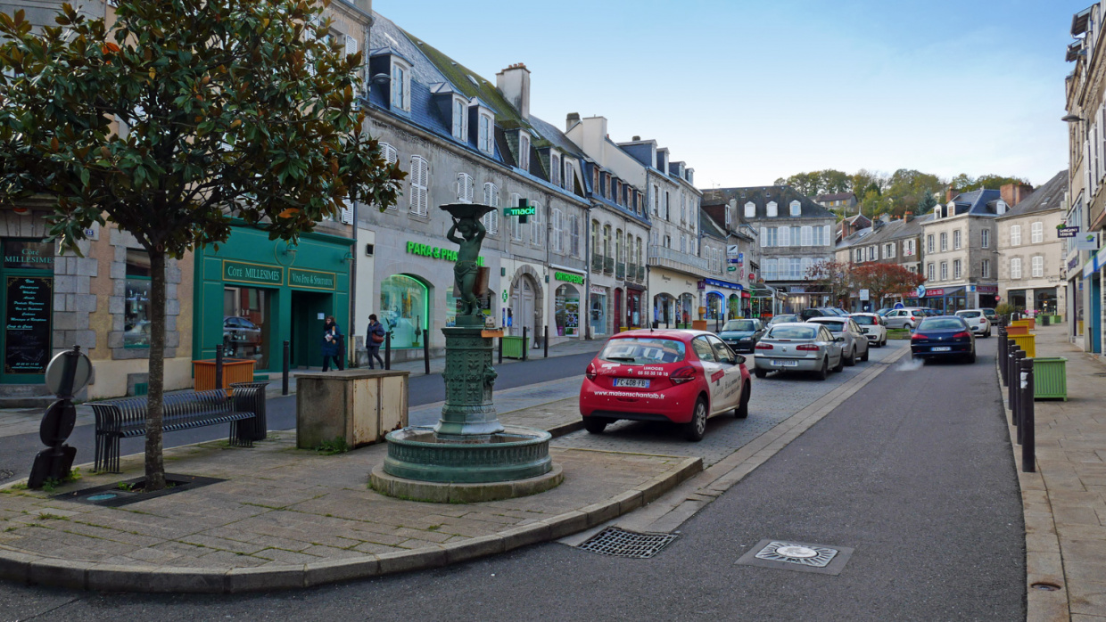 La place du Marché - Guéret