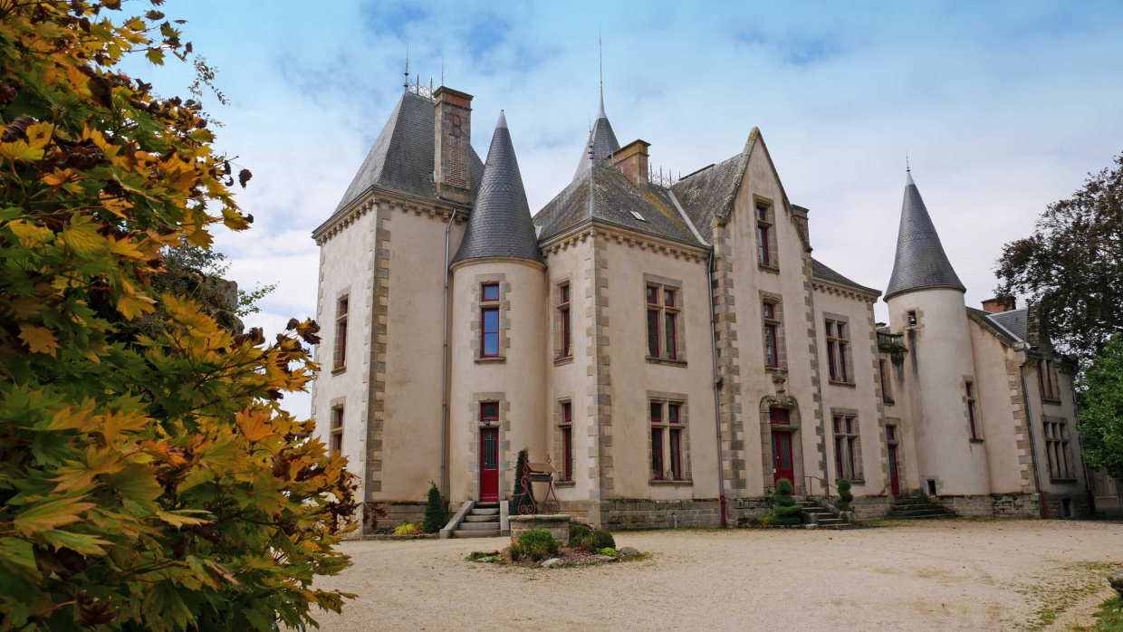 Le logis gothique du château