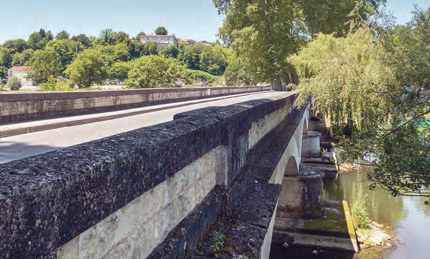 Aubeterre-sur-dronne - Tourisme