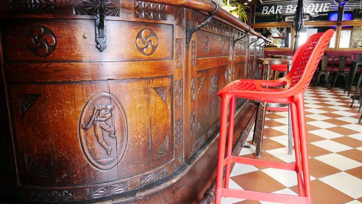 Un bar au centre de Dax