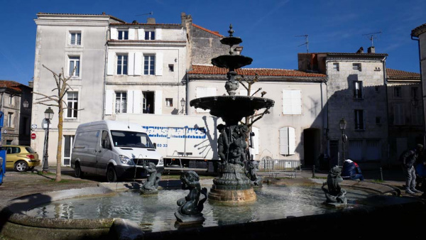 La fontaine du Minage, hommage à des halles disparues