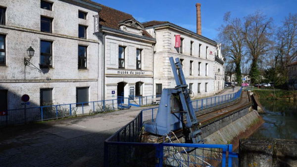 Le musée du papier et l’EESI