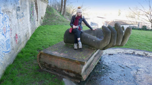 Sculptures monumentales à la gloire du livre