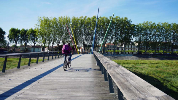 La passerelle sur l’Adour